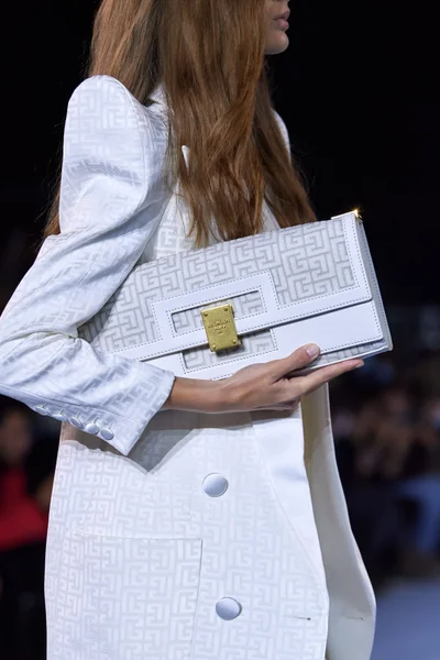 Look 29